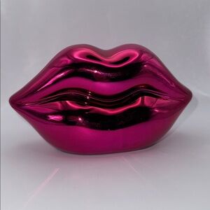 Metallic Painted Pink Lips Decor Accent